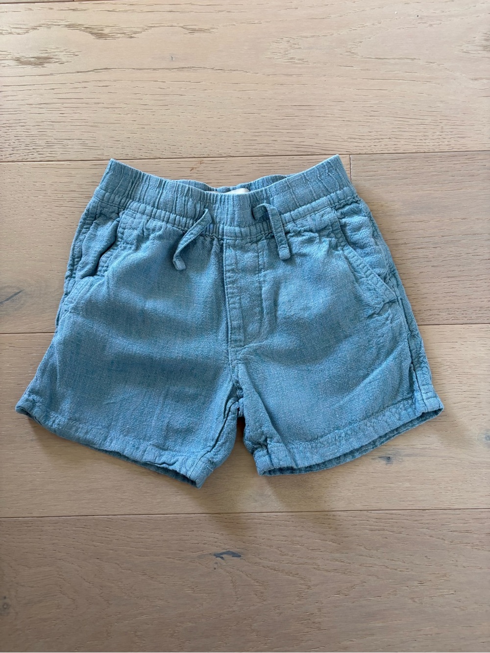 Abercrombie boys blue shorts